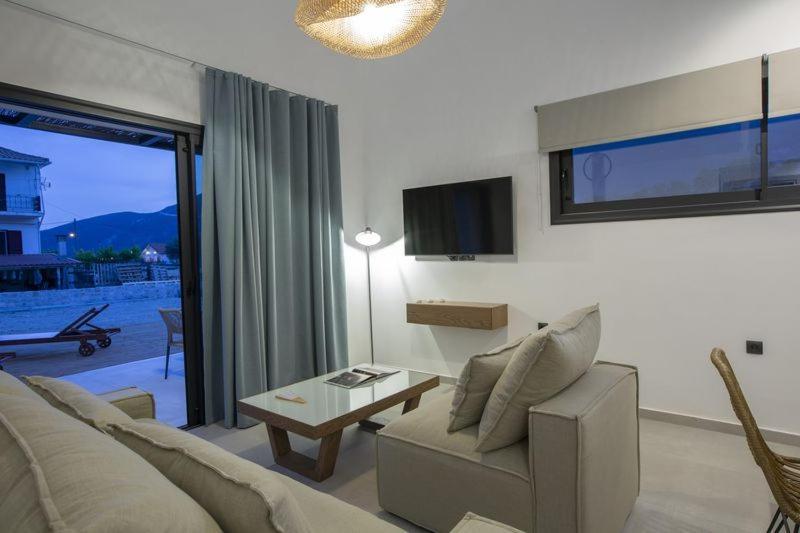 Seascape Villas Vassiliki - Beachfront Villas Buitenkant foto
