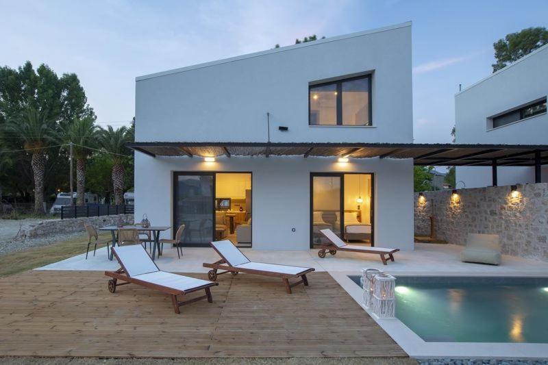 Seascape Villas Vassiliki - Beachfront Villas Buitenkant foto
