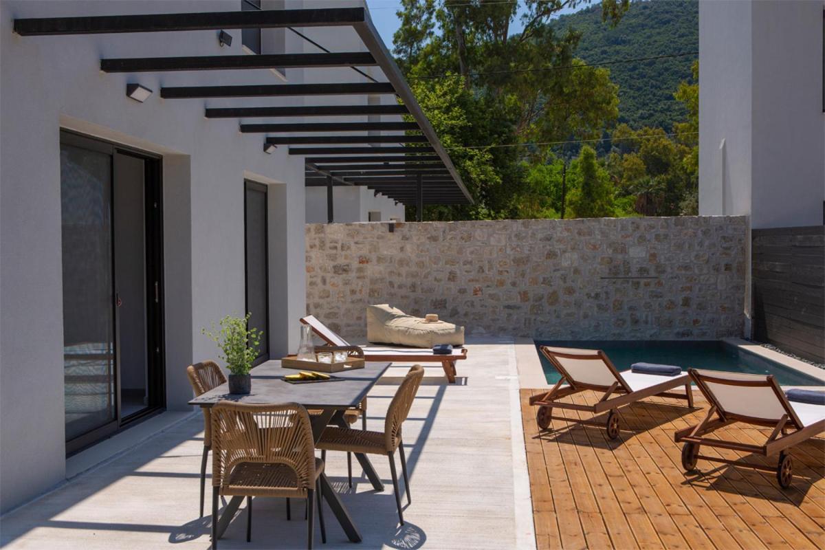 Seascape Villas Vassiliki - Beachfront Villas Buitenkant foto
