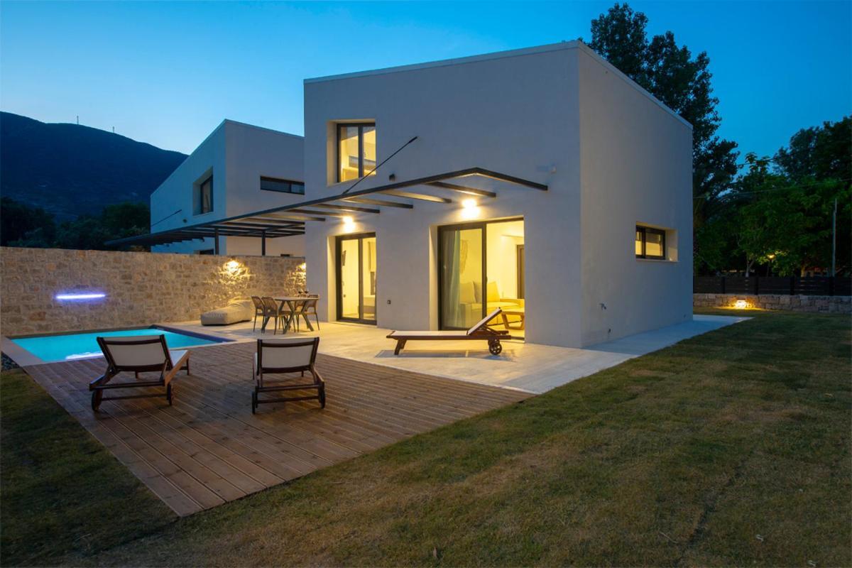 Seascape Villas Vassiliki - Beachfront Villas Buitenkant foto